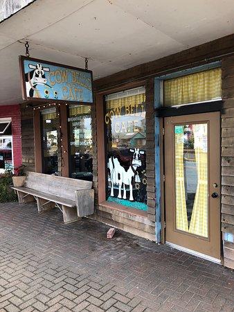 Cow Belle Cafe